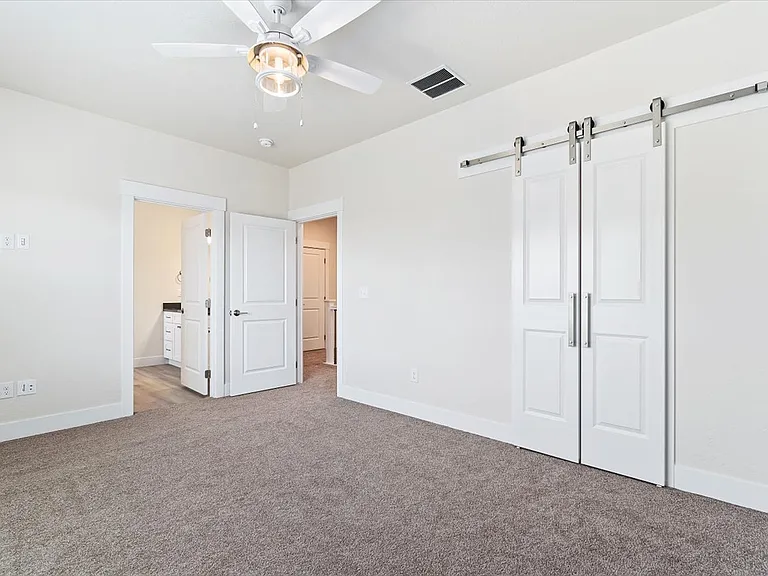 Cedar Crossing Luxury Townhomes — Photo 89