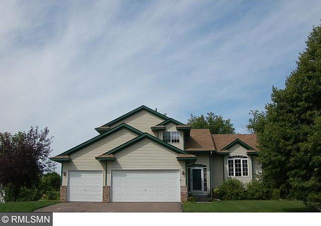 1st image of 25746 Goldfinch Ave