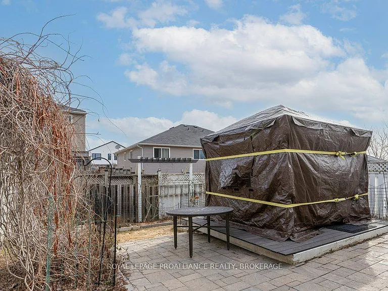 146 Virginia St — Photo 40