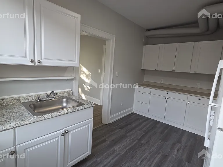 1006 Main St #6 — Photo 5