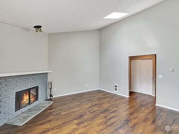 4th image of 9034 Pacific Avenue #C3