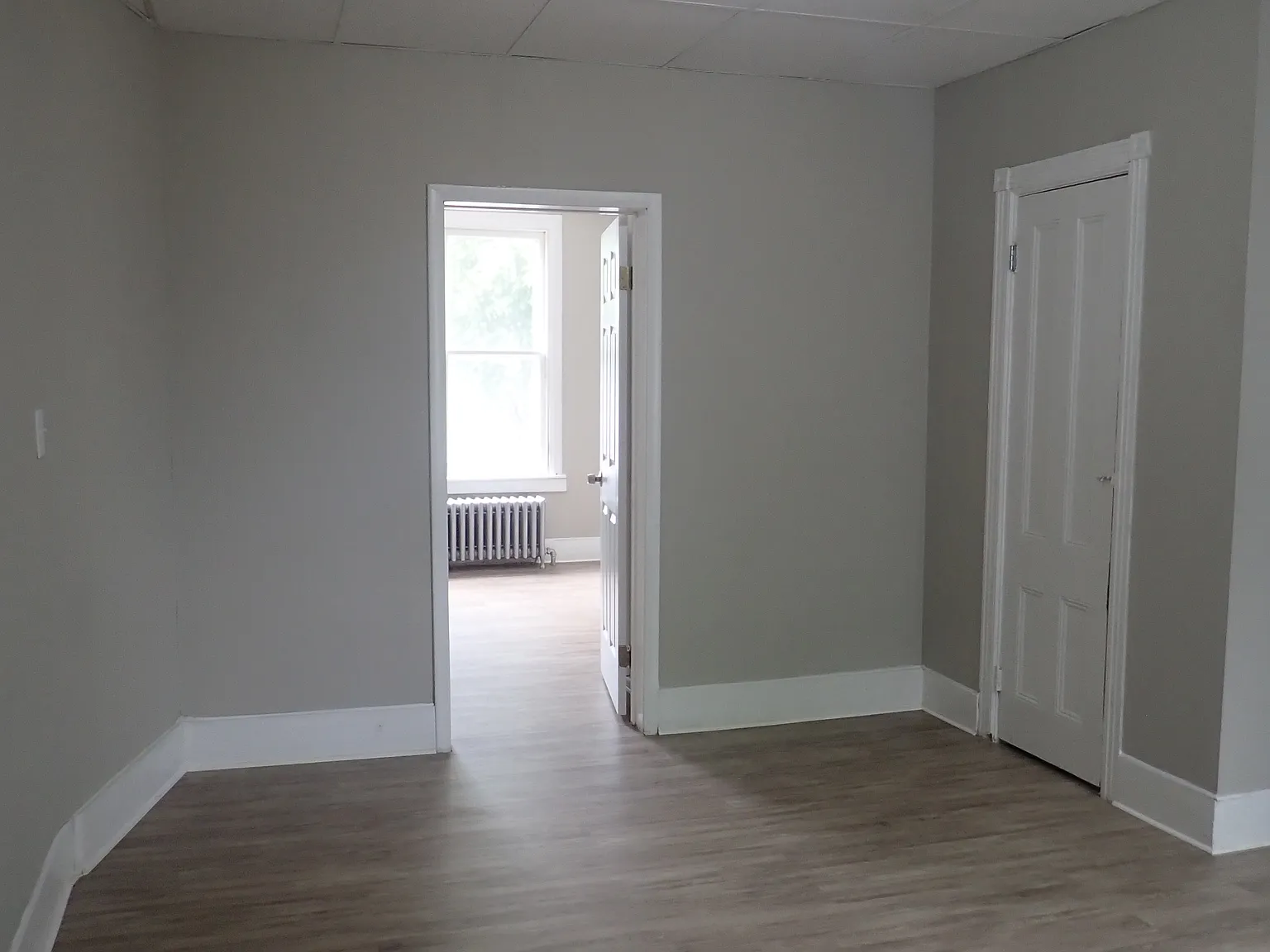 2 bed, 927 sqft, $1,525 — Photo 3