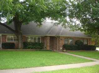 2600 Tall Meadow Ct, Bedford, TX 76021