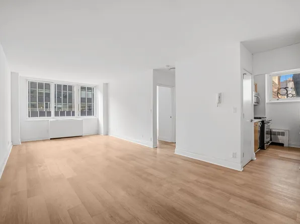 212 East 47th Street image 1 of 6