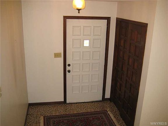2nd image of 54 Sandelwood Ct