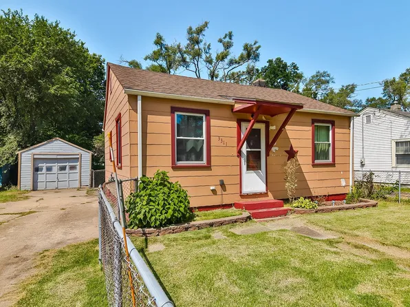 3311 Collins St, Rockford, IL 61109