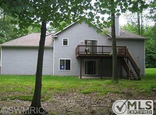 13726 Hidden Acres Dr, Holland, MI 49424
