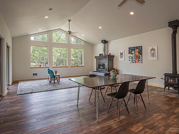 4th image of 17256 Tholstrup Dr