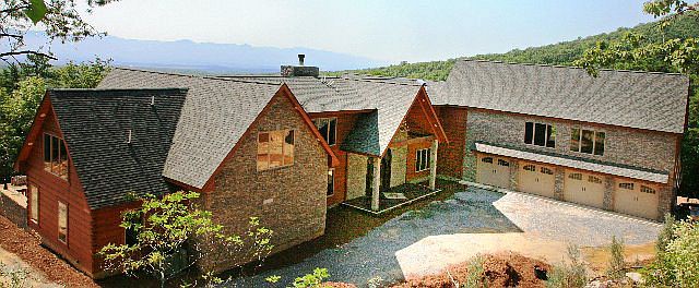 1st image of 3012 Massanutten Dr