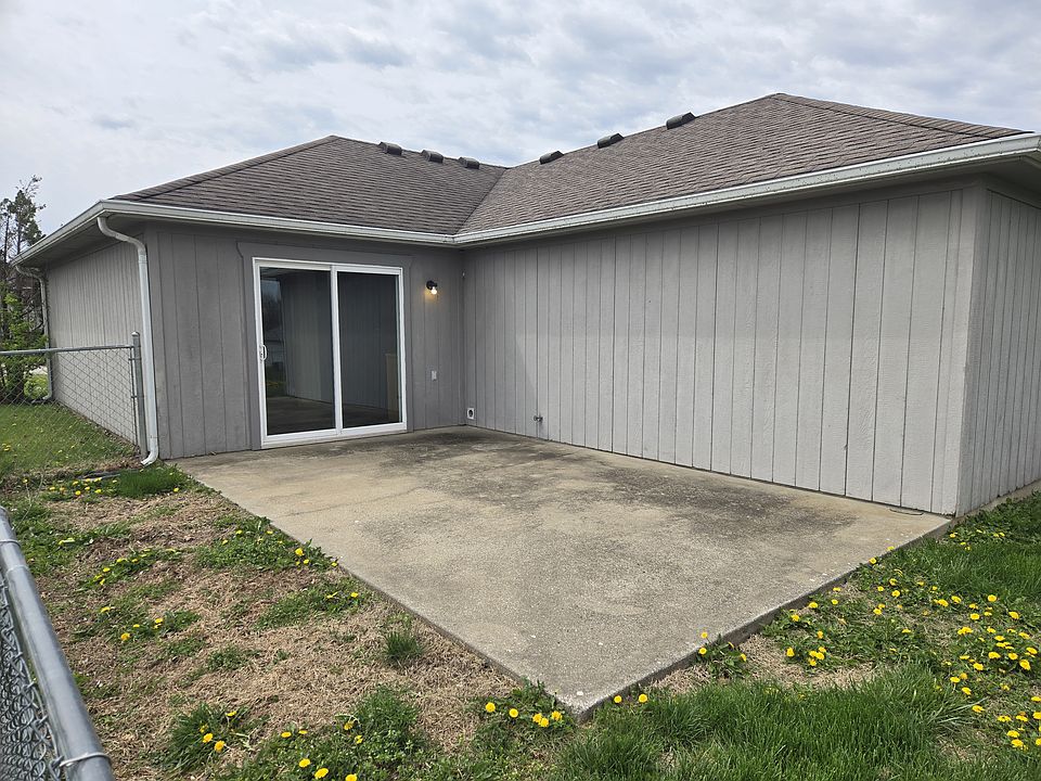 2nd image of 1711 Sunrise Dr