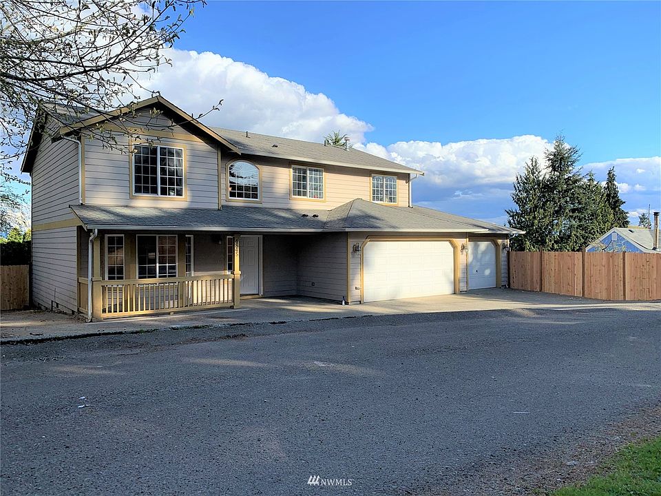 Your front home with 3 cars garage! RV parking area with full fence yard!