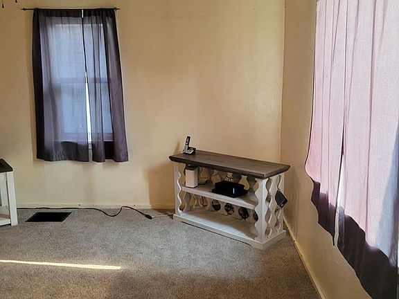 5th image of 1536 Cypress St