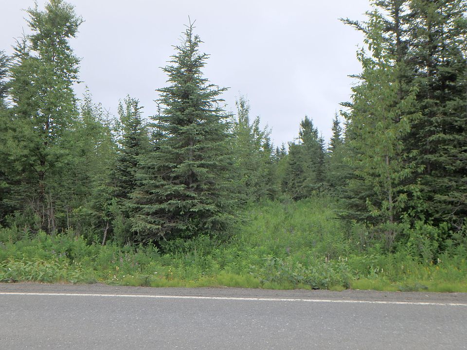 2nd image of 34738 N Fork Rd