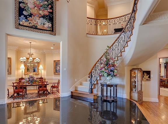 4th image of 202 Quillin Ct