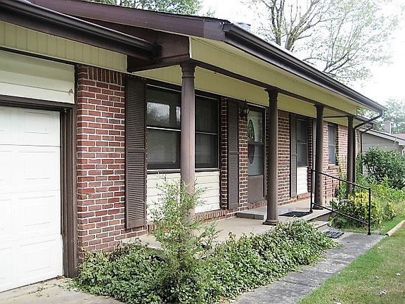 4th image of 912 Westport Dr