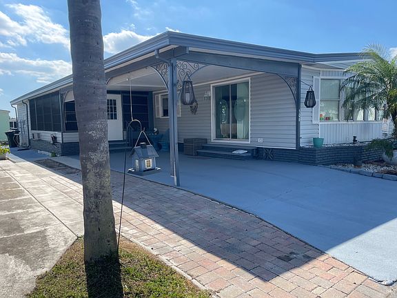 2nd image of 506 Avanti Way Blvd