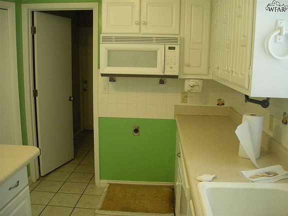 4th image of 311 W Chestnut