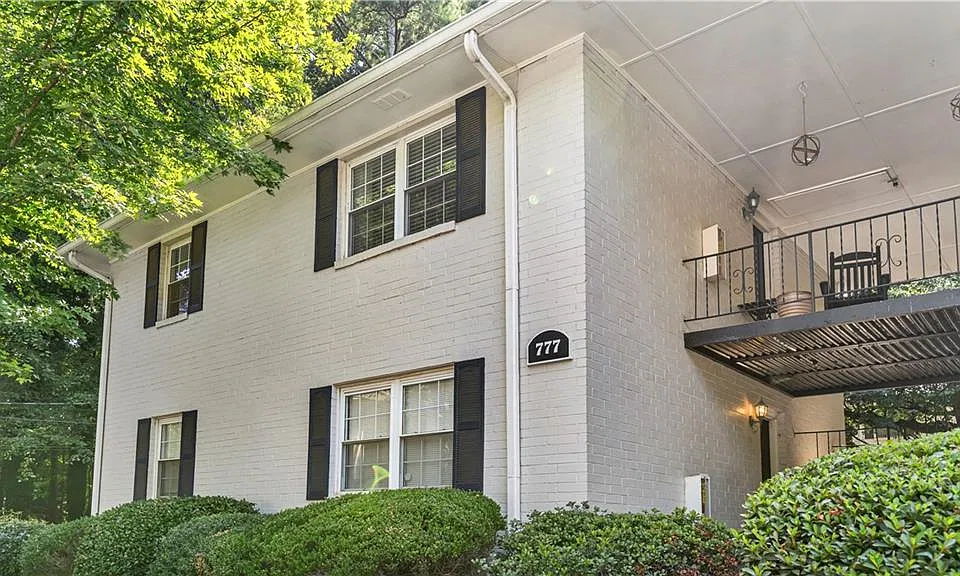 777 Jordan Ln #G1