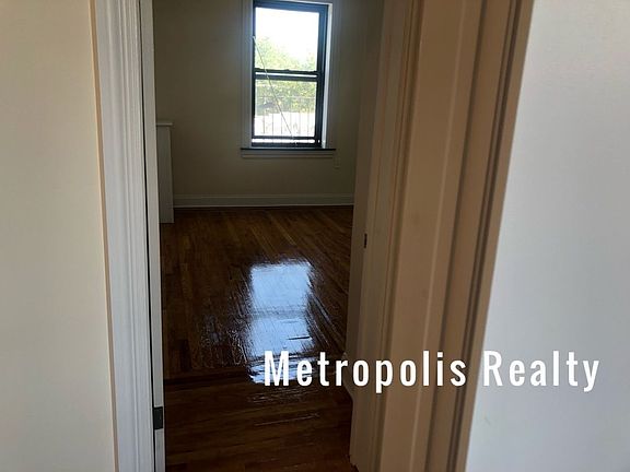 5th image of 23-57 33rd St #D3