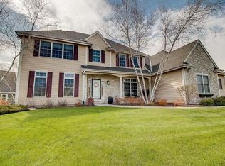 W48N643 Cedar Reserve Cir, Cedarburg, WI 53012