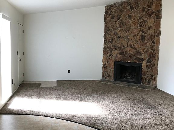 2nd image of 8953 Laguna Vista Ct