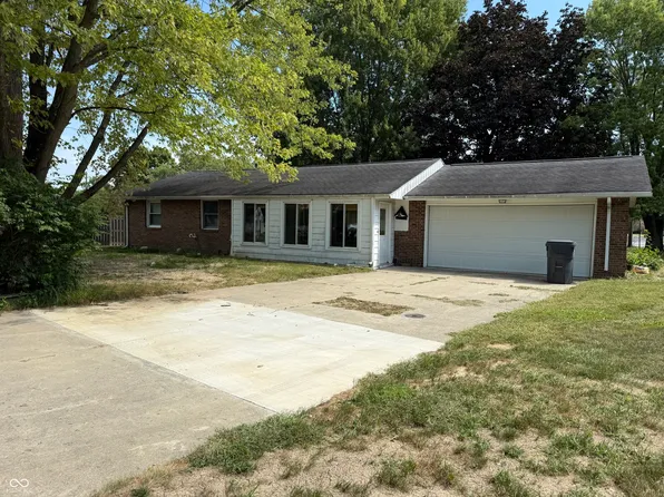 1605 S Longwood Dr, Alexandria, IN 46001