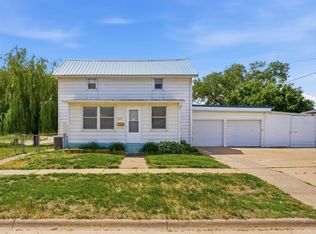 1804 Schiller St, Muscatine, IA 52761