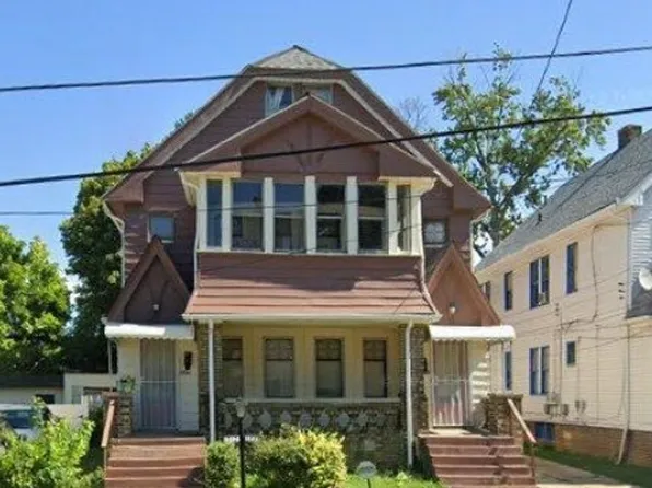 1777 Catalpa Rd, Cleveland, OH 44112