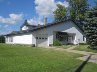 417 1st St SW, Melrose, MN 56352