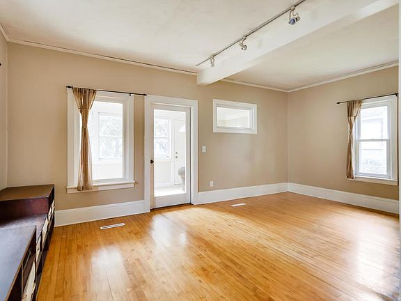 5th image of 1253 Hubbard Ave