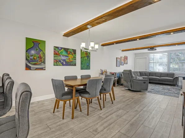 204 Palm Beach Trace Drive #204, Royal Palm Beach, FL 33411