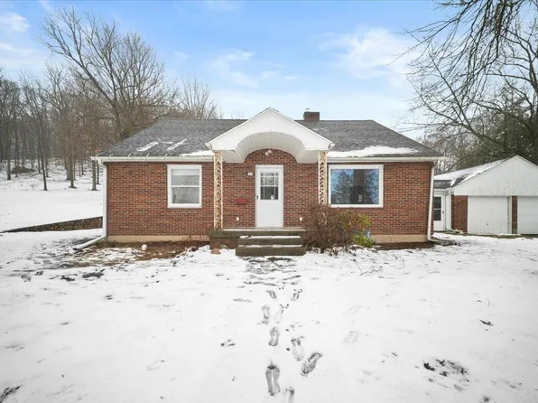 721 N Jefferson St, Lowell, MI 49331