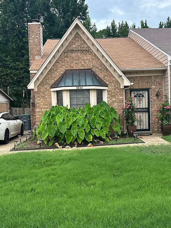 2 bed, 1284 sqft, $1,600 — Photo 1