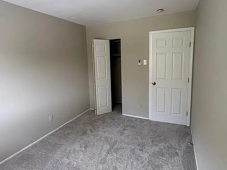 7278 Hazelcrest Dr — Photo 6