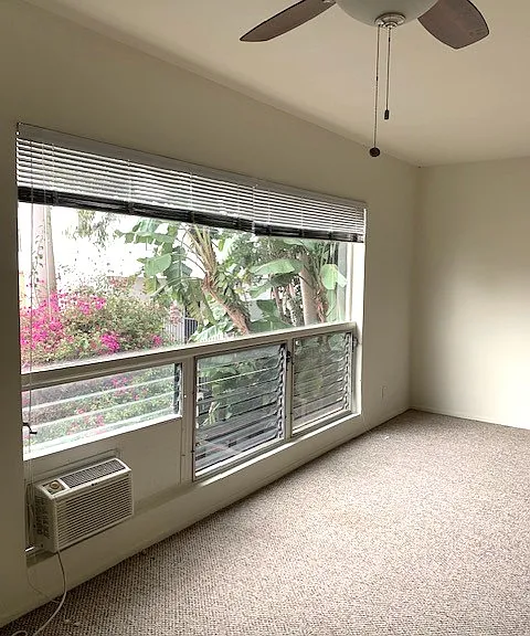 Grace Ave — Photo 3
