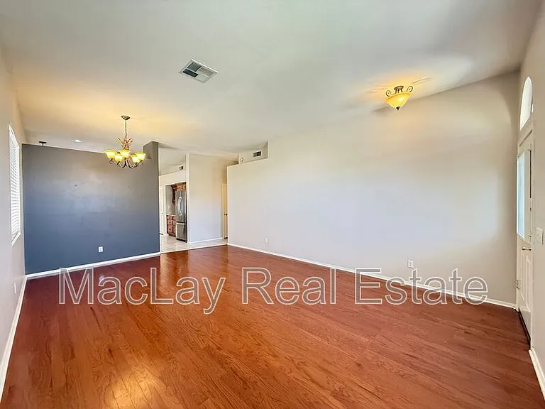 5153 W Dublin Ln — Photo 13
