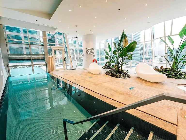 1 Bloor St E #2703 — Photo 16