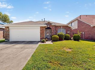 6619 Fairglen Dr, Arlington, TX 76002