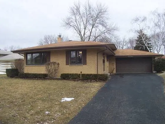 1418 E Small Ln photo 1
