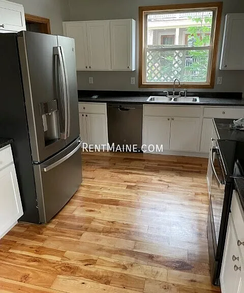 118 Grove St #2 — Photo 1