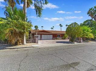 530 N Arquilla Rd, Palm Springs, CA 92262