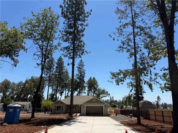 888 Thomasson Ln, Paradise, CA 95969
