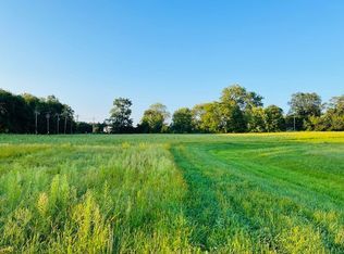 3 East St, Granby, MA 01033