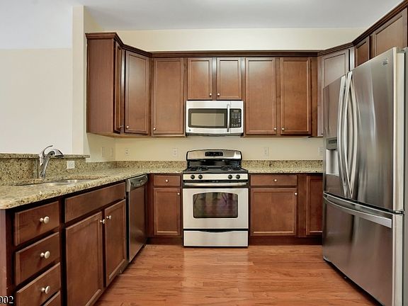 4th image of 308 Rotando Way