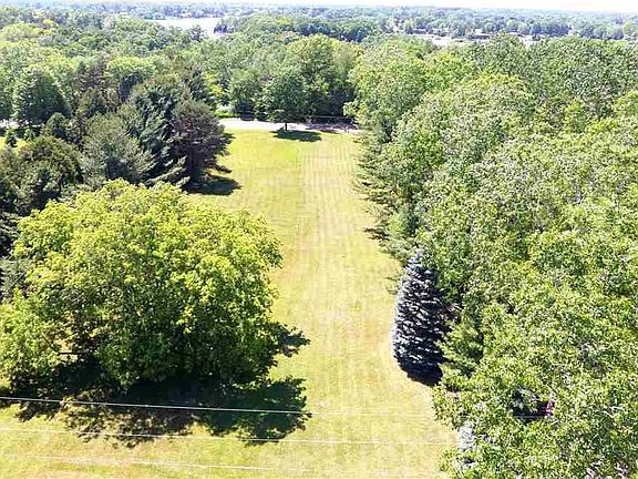 3rd image of 3435 Abbey Ln