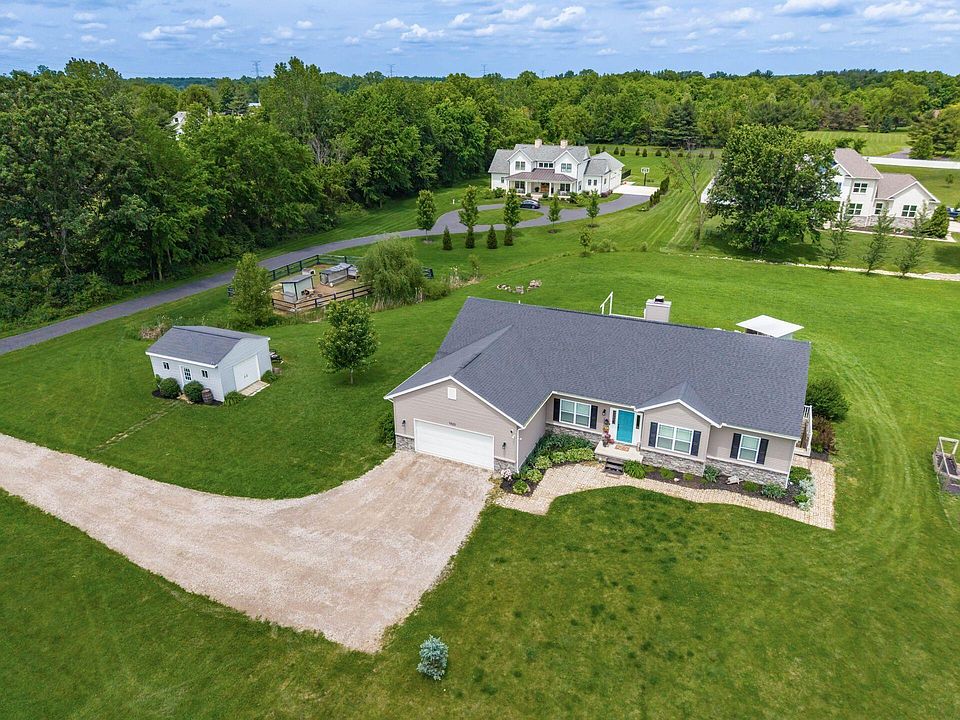 1st image of 1820 Bean Oller Rd
