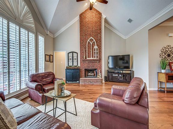 4th image of 2512 Cornell Dr