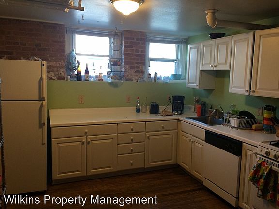 2nd image of 2542 N Farwell Ave APT 7