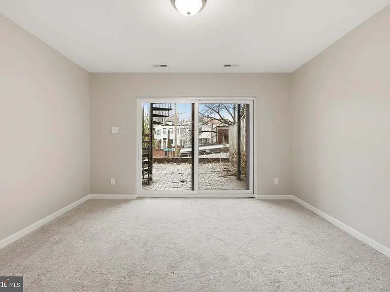 3248 Jones Ct NW — Photo 9