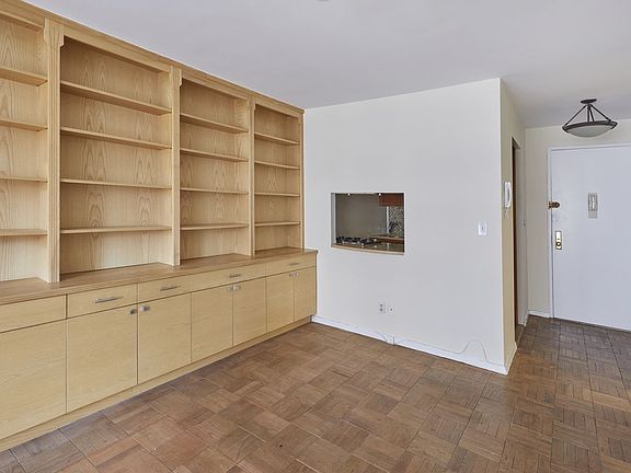 3rd image of 301 E 75th St APT 10C